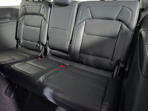 New 2026 Lincoln Navigator Premiere AWD/4WD image 14