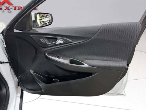 Used 2023 Chevrolet Malibu RS FWD image 40