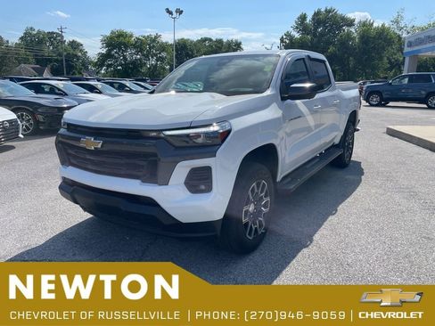 Used 2023 Chevrolet Colorado LT w/ LT Convenience Package III RWD image 4