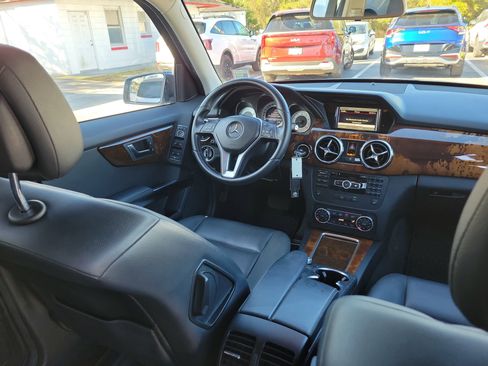 Used 2013 Mercedes-Benz GLK 350 4MATIC image 13