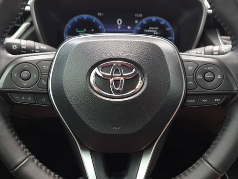 Certified 2026 Toyota Corolla Cross XLE w/ Convenience Package FWD image 28