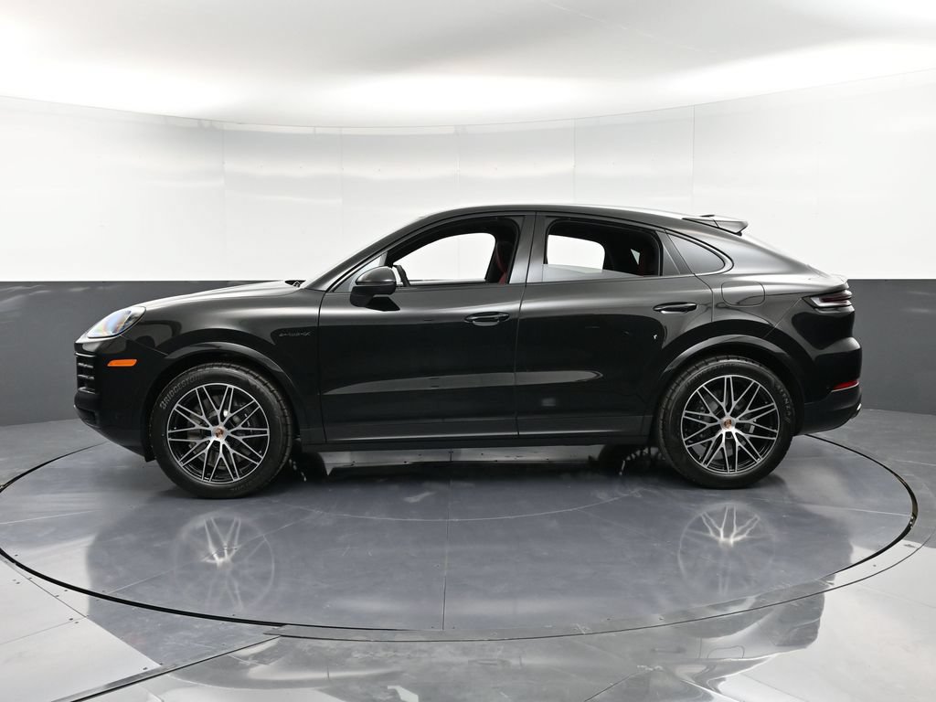 Certified 2026 Porsche Cayenne E-Hybrid Coupe AWD/4WD image 2