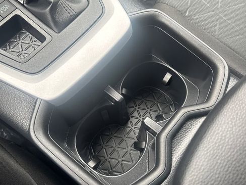 Used 2025 Toyota RAV4 XLE image 26