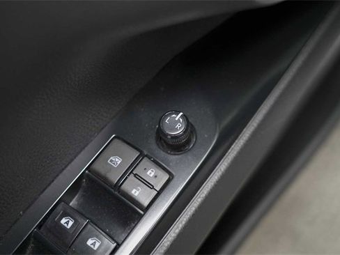 Used 2019 Toyota Camry SE image 26