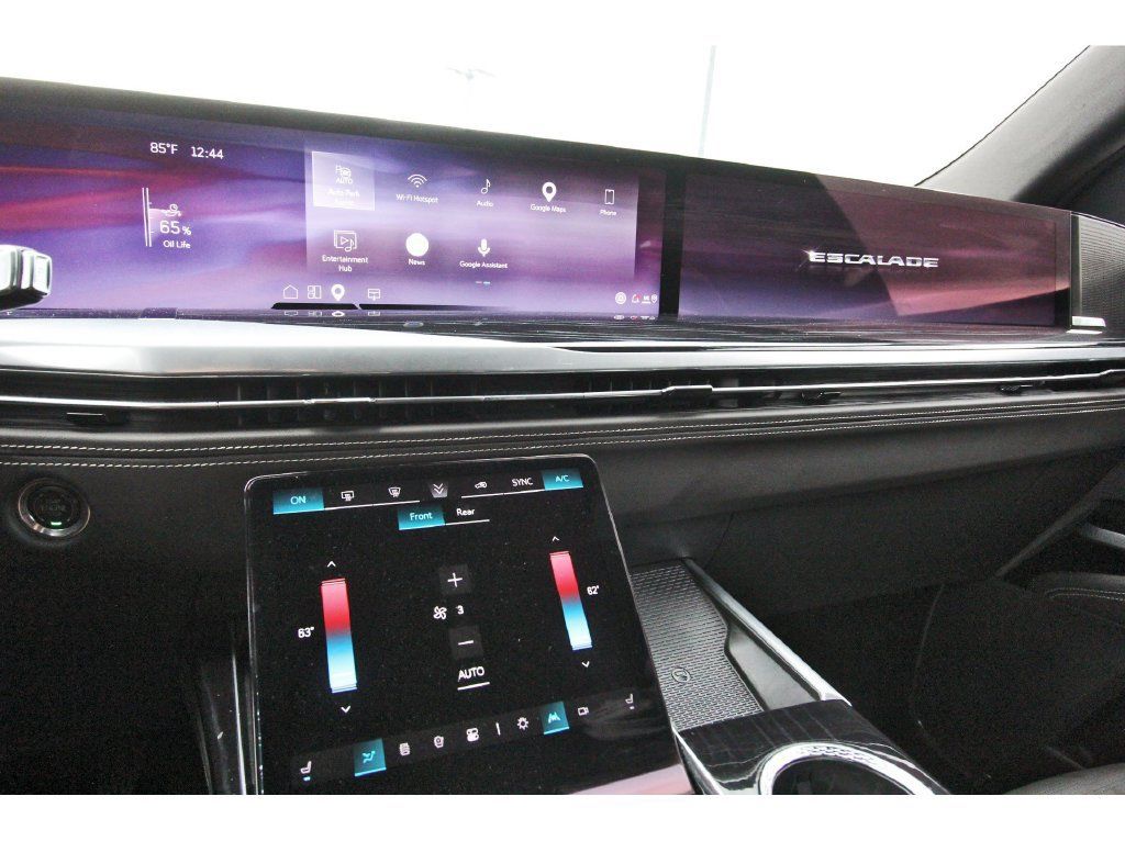 Used 2025 Cadillac Escalade ESV Sport AWD/4WD image 22