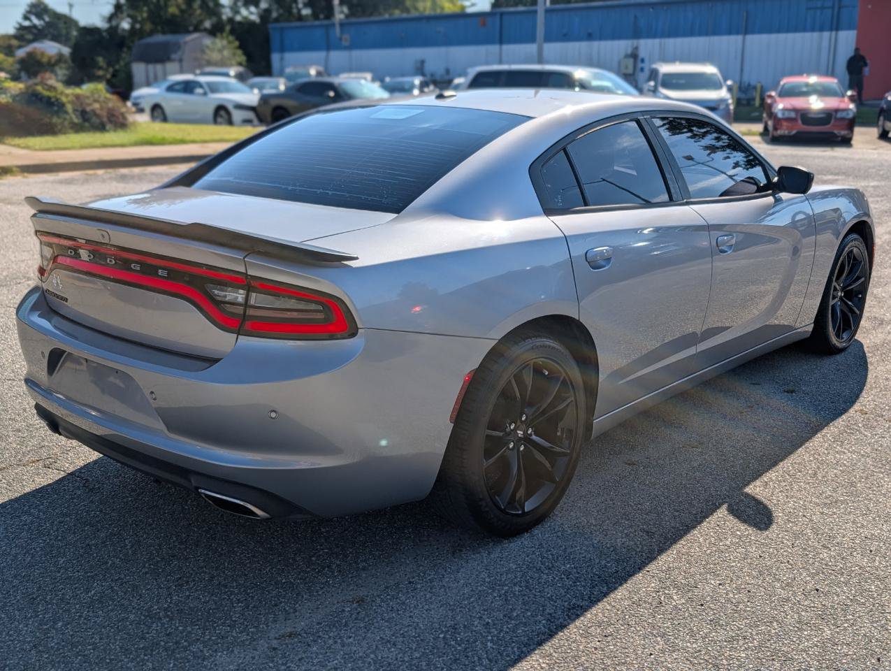 Used 2018 Dodge Charger SXT w/ Blacktop Package RWD image 8