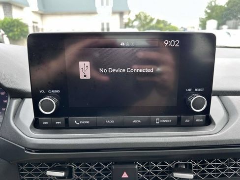 Used 2023 Honda Accord EX image 21