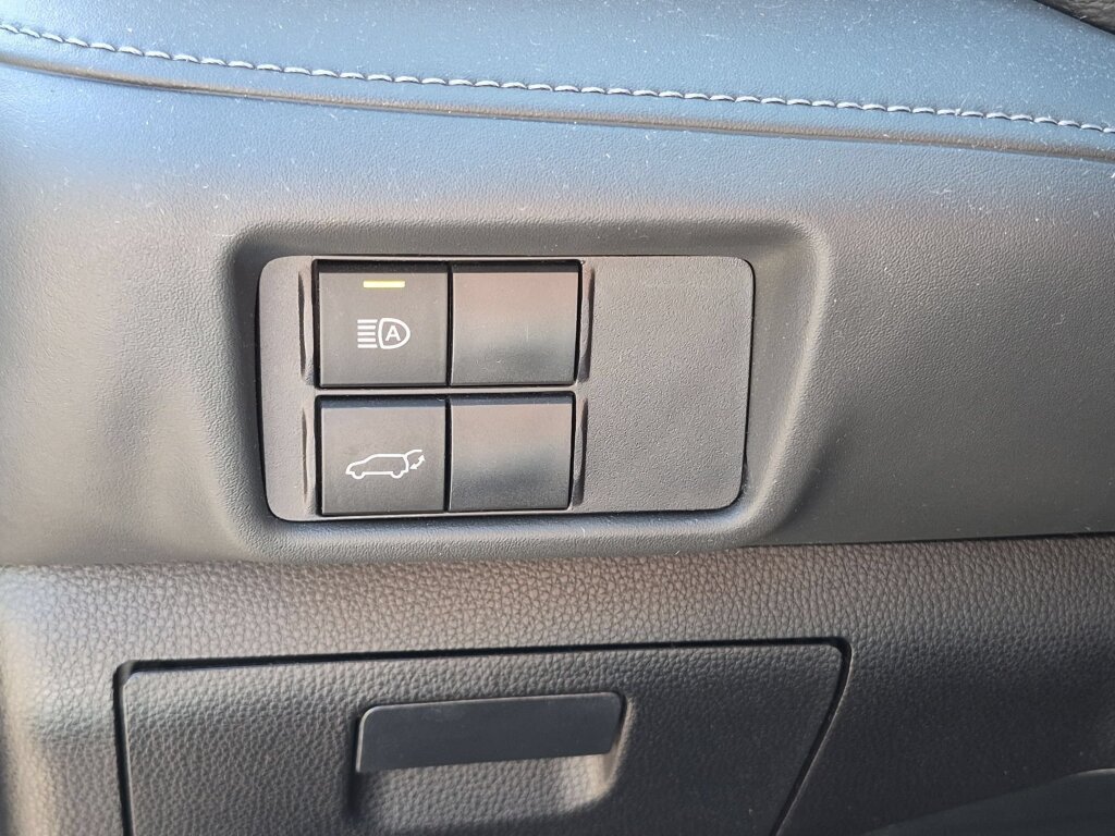 Certified 2022 Toyota Highlander XLE AWD/4WD image 26