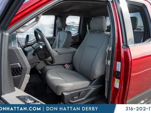 Used 2016 Ford F150 XLT w/ Equipment Group 302A Luxury image 4