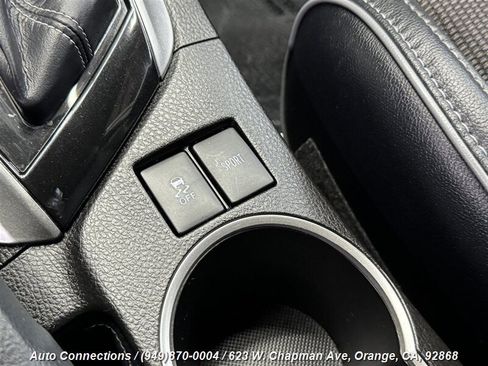 Used 2016 Toyota Corolla S image 18