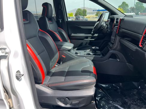 Used 2025 Ford Ranger Raptor AWD/4WD image 17