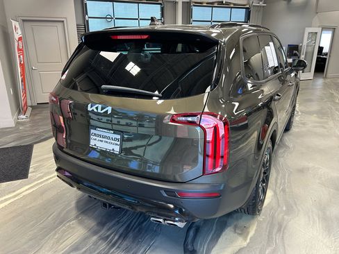 Used 2022 Kia Telluride EX w/ EX Premium Package AWD/4WD image 34