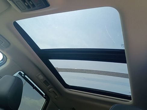 New 2026 Nissan Pathfinder Platinum image 27