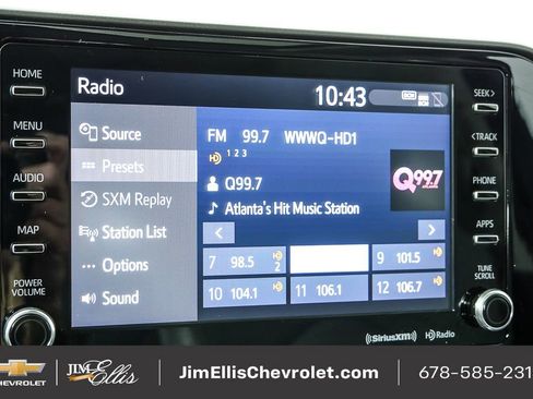 Used 2020 Toyota Highlander XLE image 13