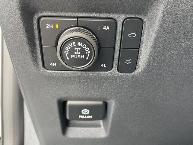 New 2027 Ford Expedition Tremor w/ Driver's Package AWD/4WD image 23