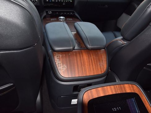 New 2027 Lincoln Navigator Black Label AWD/4WD image 20