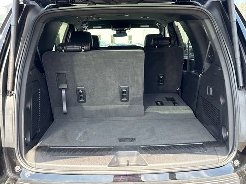 Certified 2025 Chevrolet Tahoe LT image 18