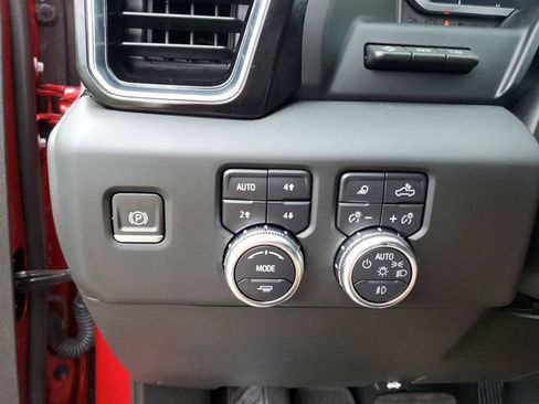 Used 2023 GMC Sierra 1500 Denali w/ Denali Reserve Package AWD/4WD image 30