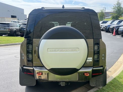 Used 2021 Land Rover Defender 110 X AWD/4WD image 19