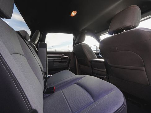 Used 2024 RAM 2500 Big Horn image 35