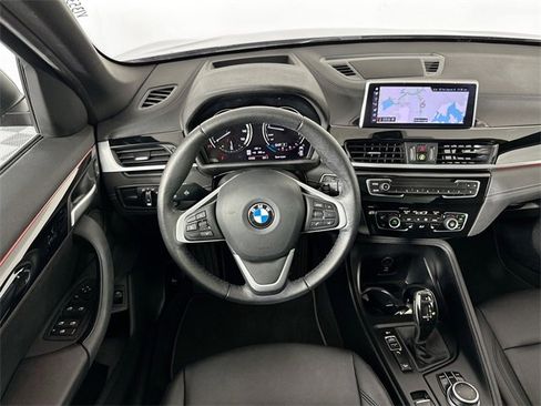 Used 2022 BMW X1 xDrive28i w/ Premium Package image 11