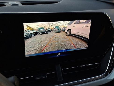 Used 2024 Chevrolet Trax LT image 16