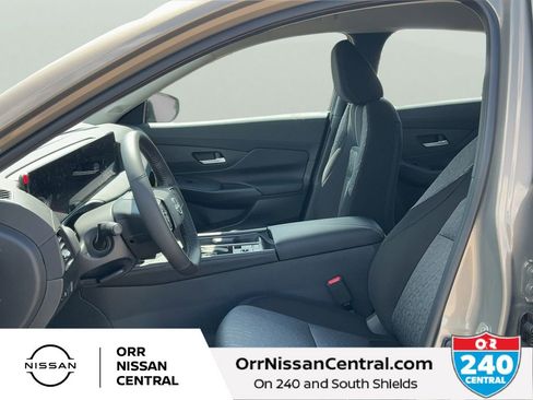New 2026 Nissan Sentra SV w/ SV Convenience Package FWD image 17