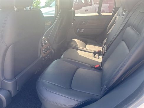 Used 2019 Land Rover Range Rover HSE image 20