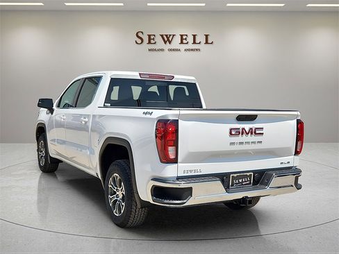 New 2026 GMC Sierra 1500 SLE w/ Preferred Package image 3