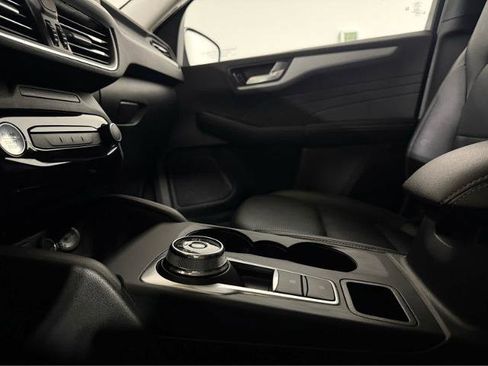 Used 2025 Ford Escape Platinum AWD/4WD image 26