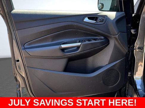 Used 2018 Ford Escape Titanium w/ Ford Safe & Smart Package AWD/4WD image 16