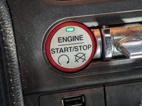 Used 2017 Ford Mustang Premium image 23