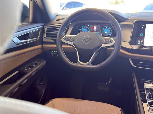 New 2026 Volkswagen Atlas Cross Sport SE image 25