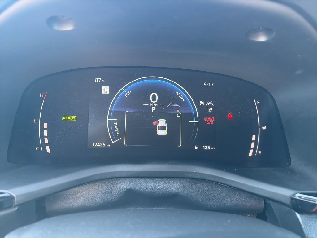 Used 2025 Toyota Camry SE FWD image 16