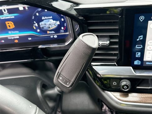 Used 2023 Chevrolet Silverado 1500 LT image 17