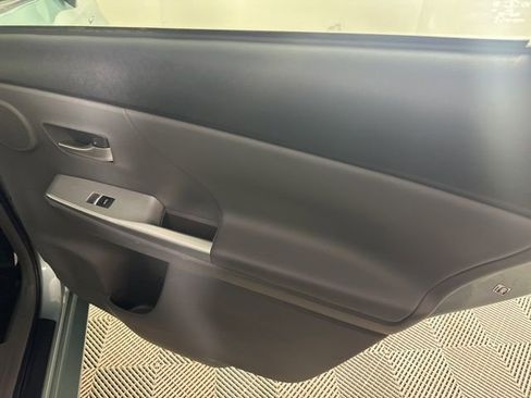 Used 2014 Toyota Prius V Five image 15