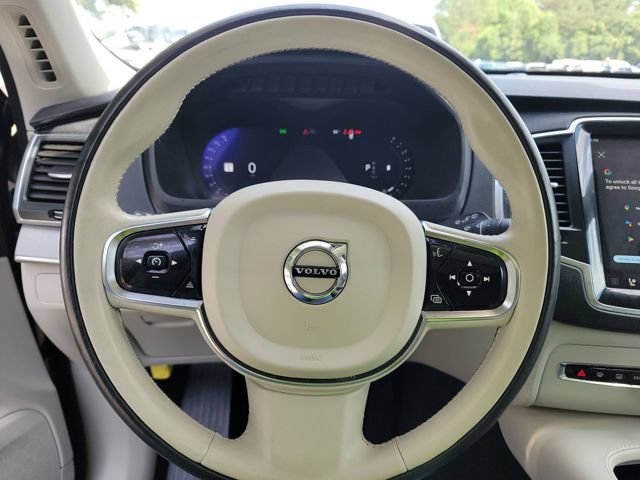 Used 2024 Volvo XC90 B5 Core AWD/4WD image 7