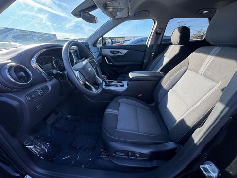Used 2025 Chevrolet Blazer LT image 27
