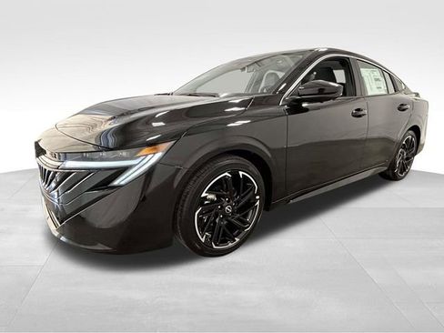New 2026 Nissan Sentra SR FWD image 5