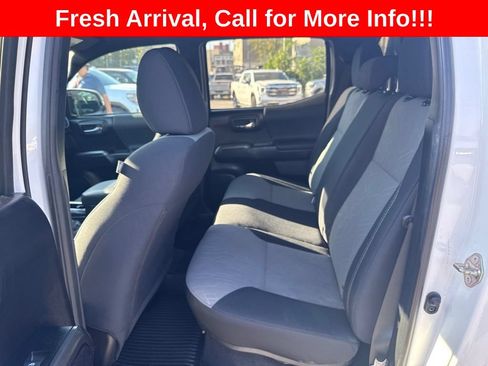 Used 2020 Toyota Tacoma TRD Off-Road w/ Technology Package AWD/4WD image 10