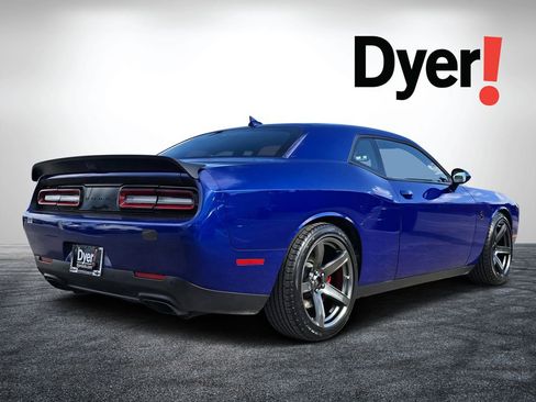Used 2022 Dodge Challenger SRT Hellcat w/ Plus Package RWD image 4