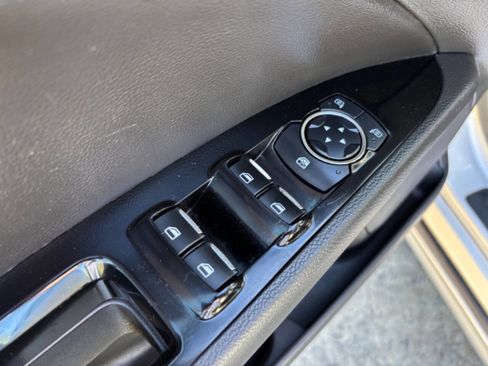 Used 2015 Ford Fusion SE w/ Equipment Group 202A image 21