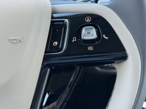 Used 2022 Lincoln Corsair FWD image 28