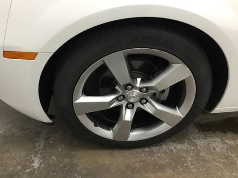 Used 2011 Chevrolet Camaro LT w/ RS Package RWD image 4