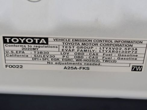 Used 2020 Toyota Camry SE FWD image 12