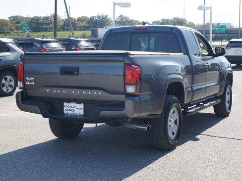 Used 2023 Toyota Tacoma SR w/ SR Convenience Package image 16