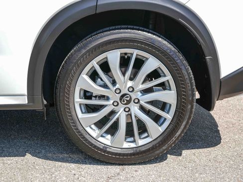 Used 2024 INFINITI QX50 Luxe FWD image 10