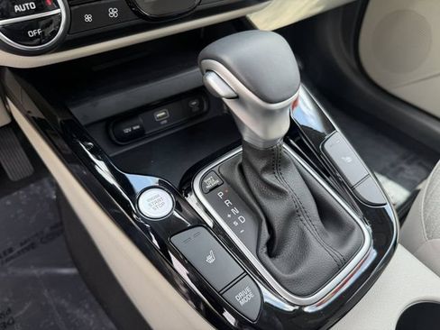 Certified 2025 Kia Soul EX FWD image 27