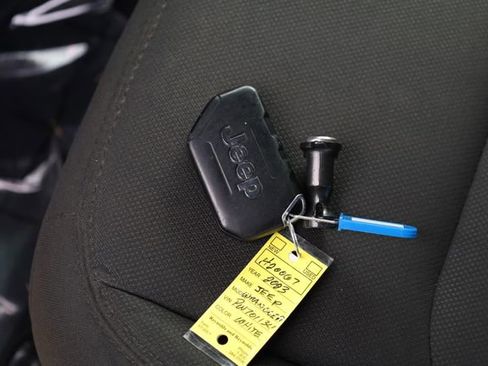 Used 2023 Jeep Wrangler Unlimited Sport AWD/4WD image 24