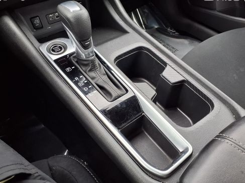 Used 2025 Nissan Sentra SV w/ All-Weather Package FWD image 11